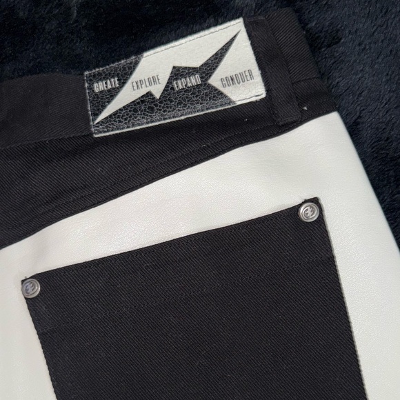 CeecLA Leather Jean - Picture 6 of 9